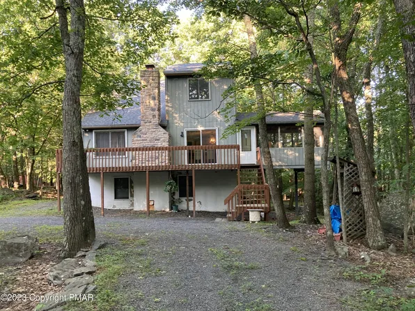2115 Apley Dr, Bushkill, PA 18324