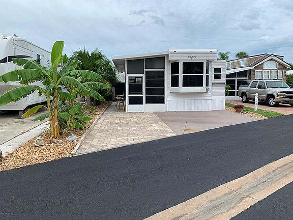 2nd image of 746 Pier Ln #435