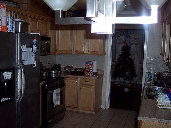 4th image of 5565 Saratoga Dr