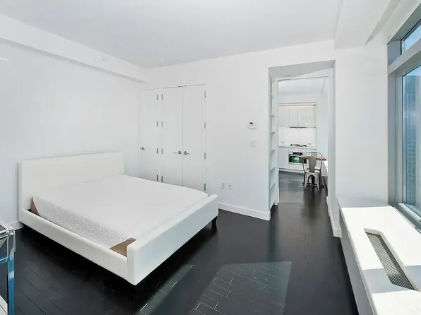 123 Washington Street image 7 of 12