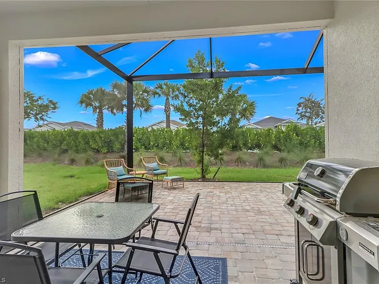 9032 Saint Lucia Dr — Photo 11