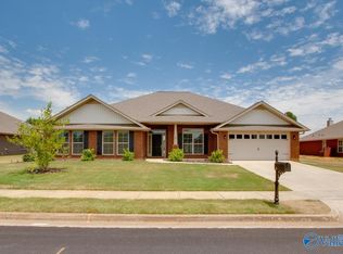 512 Summer Cove Cir NW, Madison, AL 35757