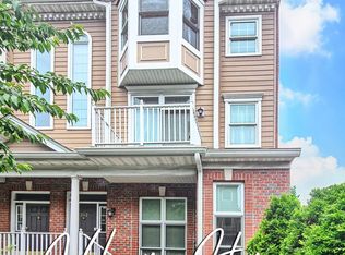 263 Halfmoon Ct, West New York, NJ 07093