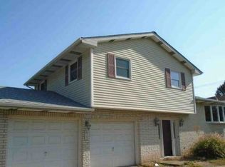 25 Colonels Rd, Wilkes Barre, PA 18706