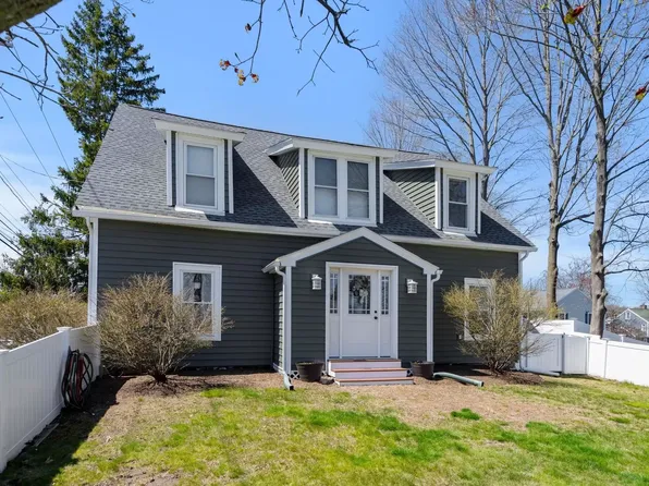 250 Tarrytown Rd #1, Manchester, NH 03103