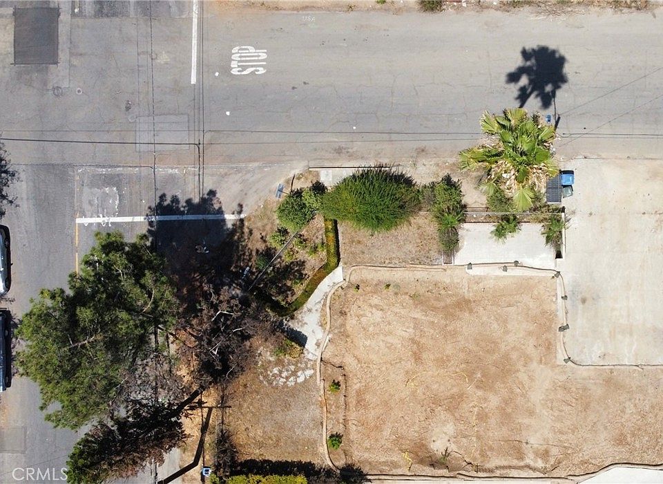 1st image of 2040 El Molino Ave