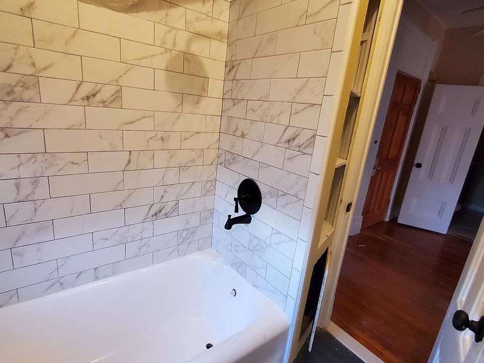 FULL BATH