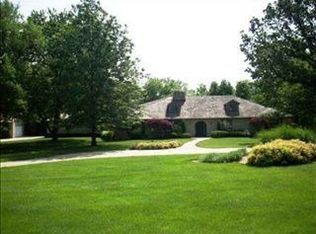 3340 SW Springcreek Pl, Topeka, KS 66614