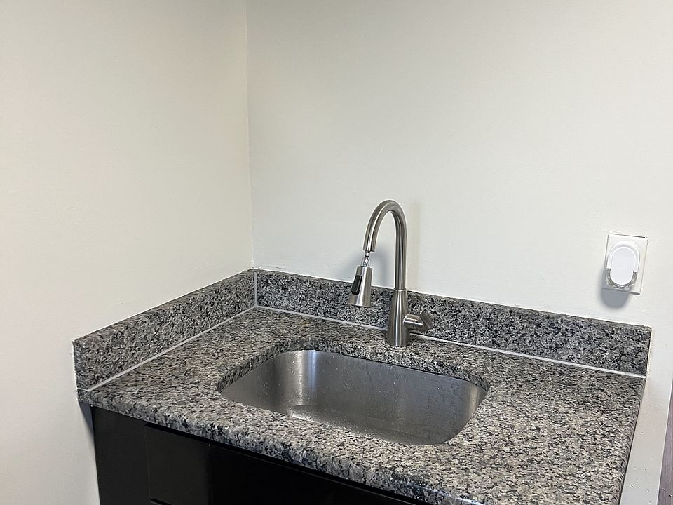 KITCHEN SINK
