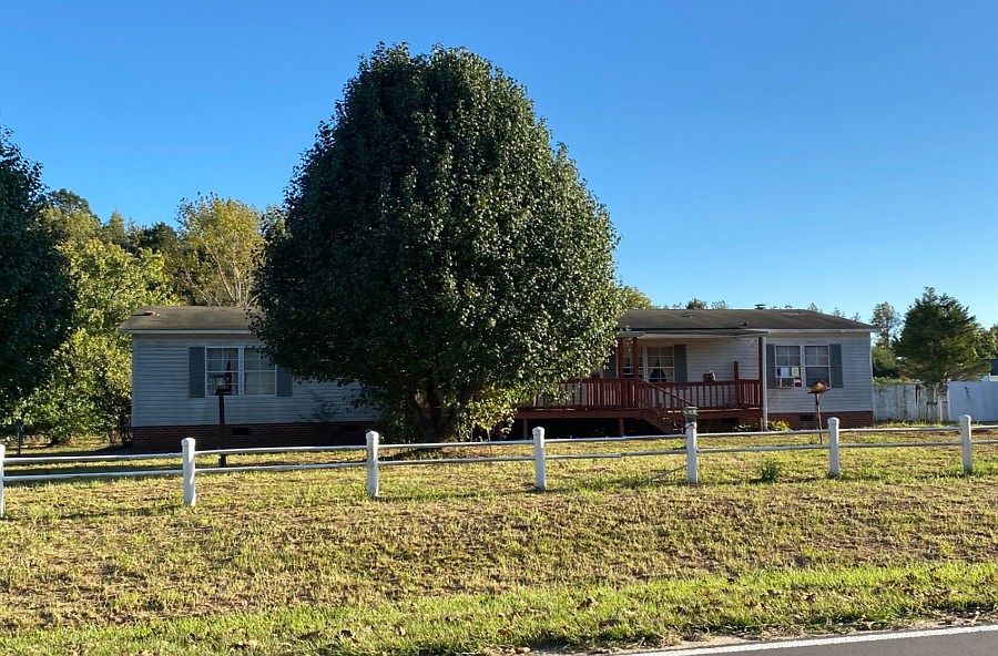 1st image of 453 Pinkney Rd