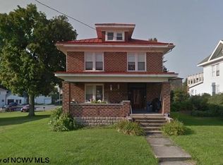 110 W High St, Kingwood, WV