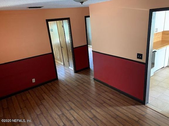 4th image of 7943 Free Ave