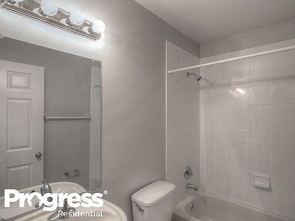 2nd image of 1323 Boulder Woods Cir