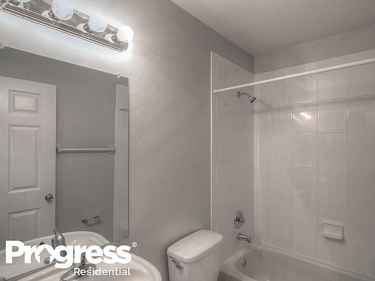 1st image of 1325 Boulder Woods Cir