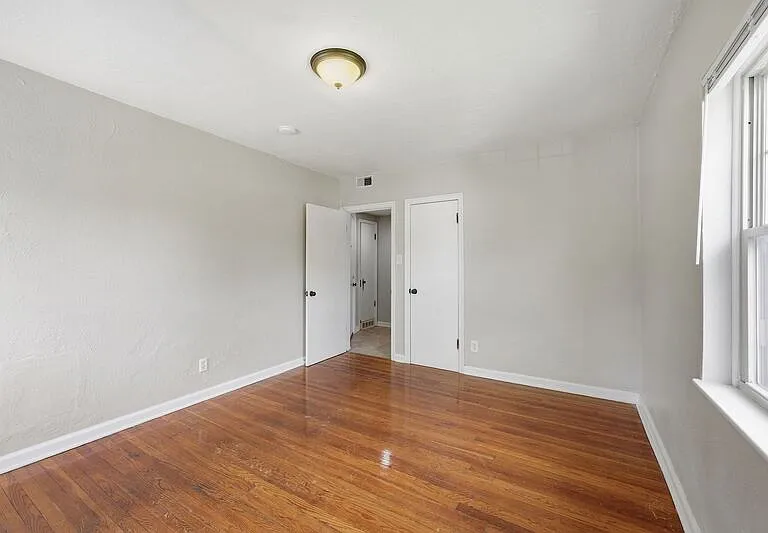 1048 Berkeley Rd #B — Photo 10