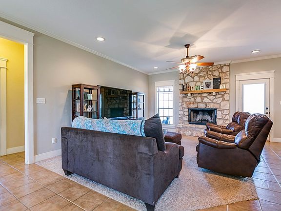 3rd image of 8226 McCormick Dr