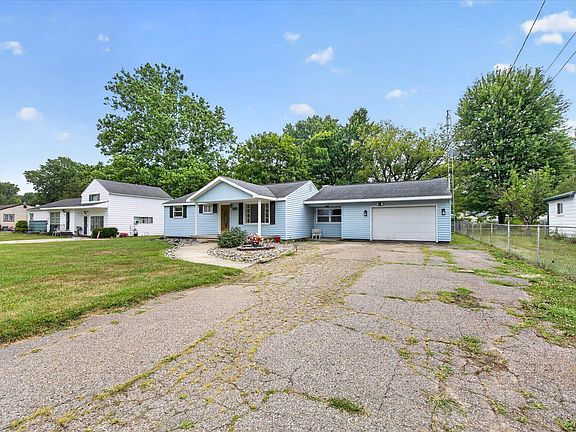4th image of 6162 Sandy Ln