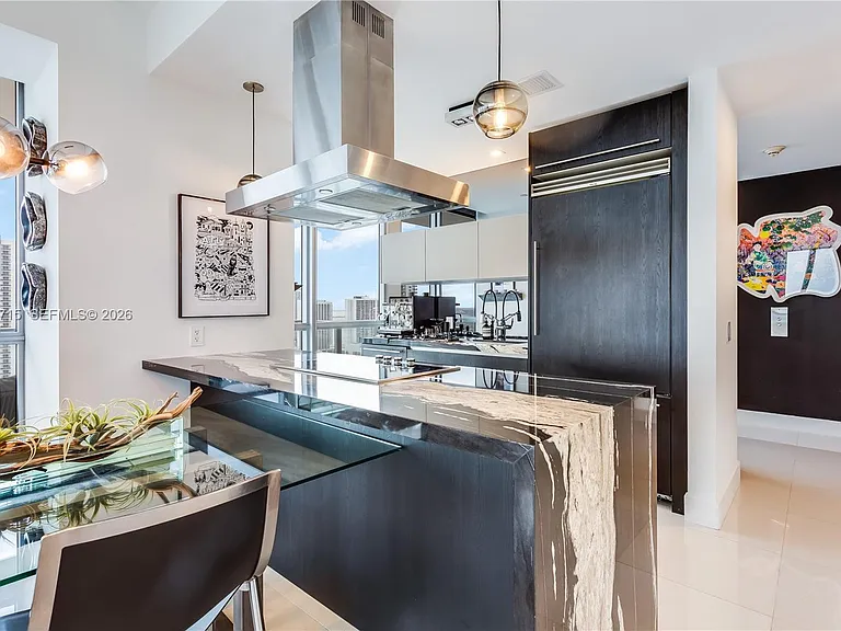 1100 Biscayne Blvd #2708 — Photo 8
