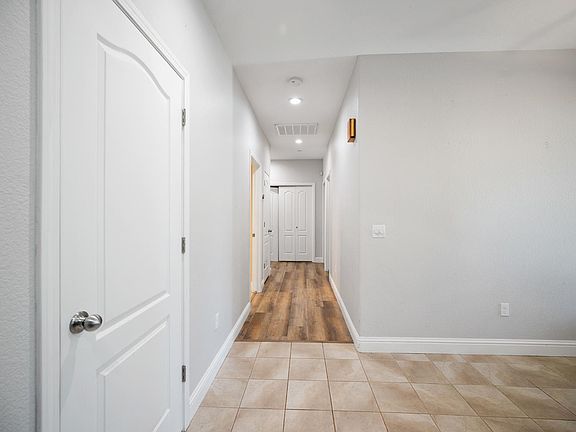 4th image of 4530 Maximus Rd