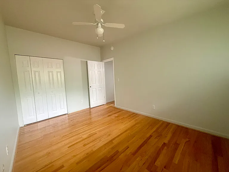 412 S Revena Blvd — Photo 12
