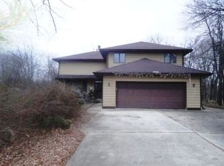 25559 W Ivanhoe Rd, Wauconda, IL 60084