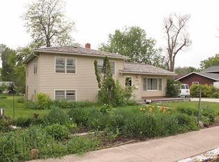 3919 W Omaha St, Rapid City, SD 57702