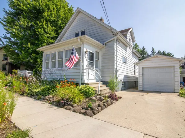1009 Wisconsin STREET, Watertown, WI 53094