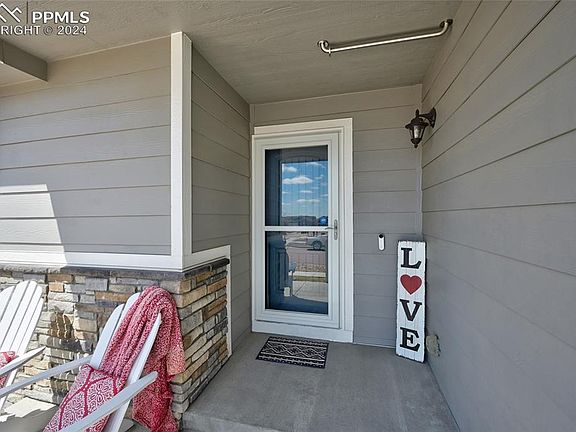 3rd image of 12804 Scenic Walk Dr