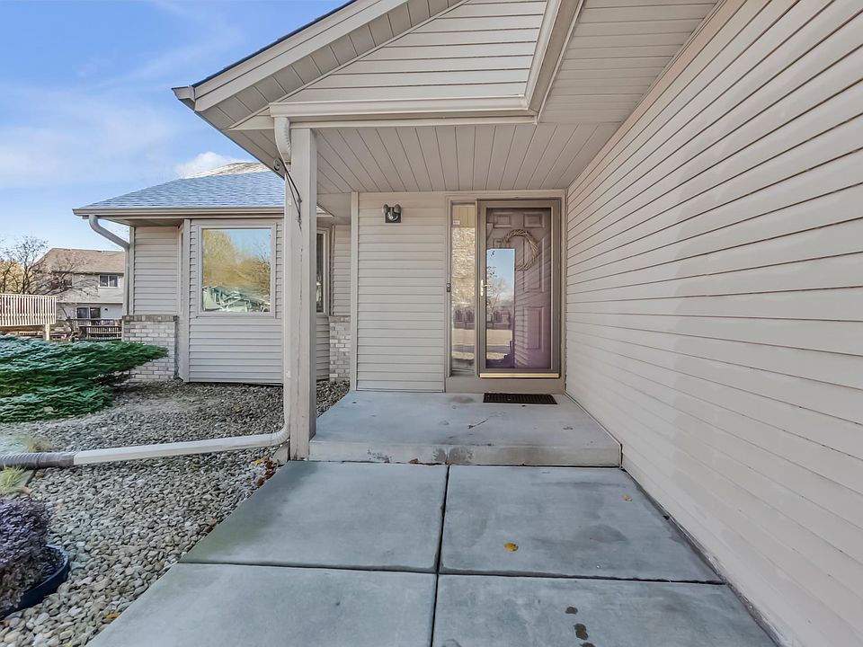 1st image of 2613 Brittany Ln