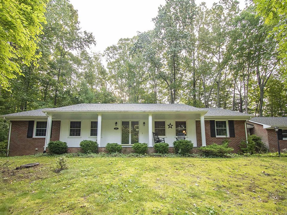 1st image of 221 Craig Dr