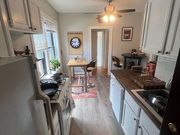 5th image of 2842-44 W Fletcher St #2844-2S