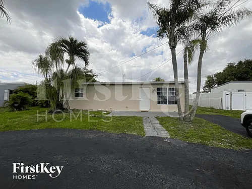 5980 NW 24th Ct Photo 1