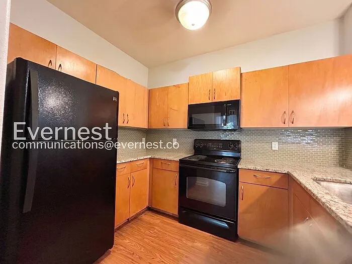 8290 Gate Pkwy W #1301 — Photo 3