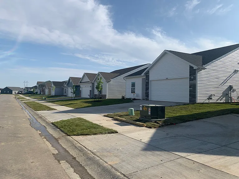 Avalon Bluffs — Photo 47