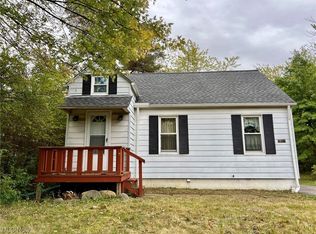 3623 Roselawn Ave, Woodmere, OH 44122