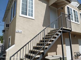 2909 W. Victory Blvd., Burbank, CA 91505