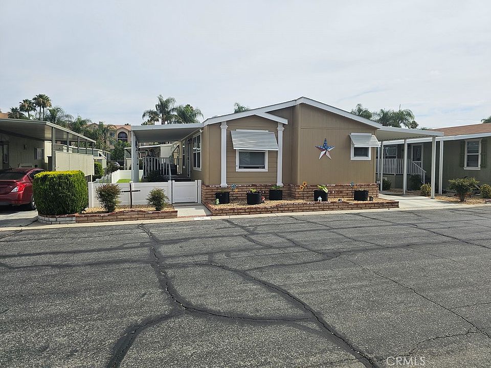 1st image of 2205 W Acacia Ave #16