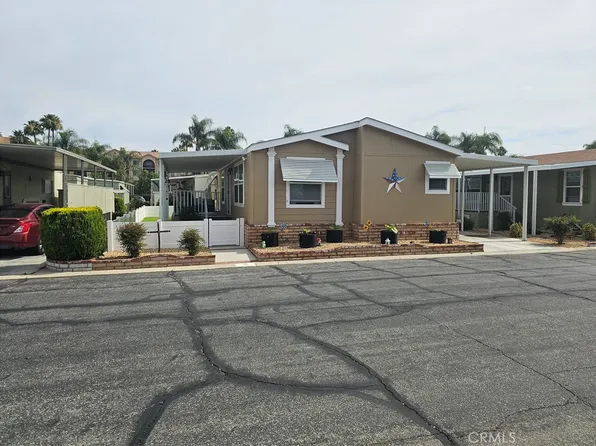 2205 W Acacia Ave #16, Hemet, CA 92545