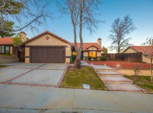 545 Sunrise Ter, Palmdale, CA 93551