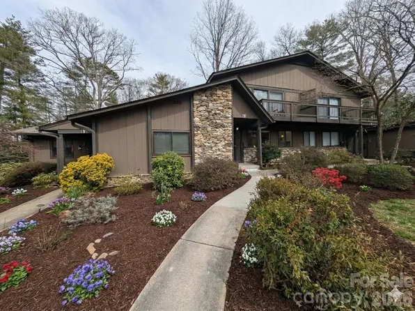 88 Laurelwood Cir W Unit 10, Hendersonville, NC 28791