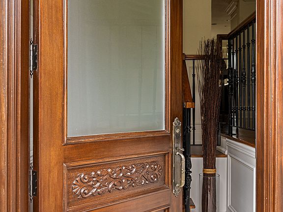 2nd image of 175 Snowdon Ave