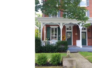 90 S Clinton St, Doylestown, PA 18901