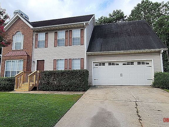 2nd image of 618 Waterford Ln