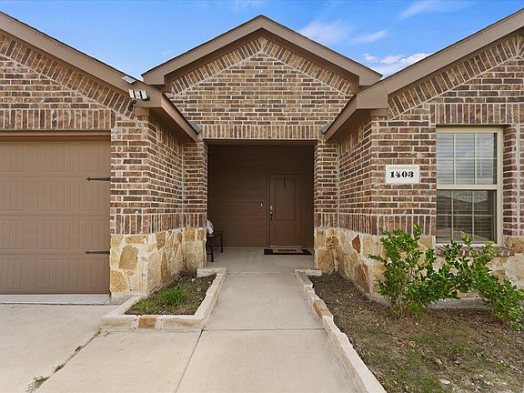 2nd image of 1403 Thunder Canyon Way