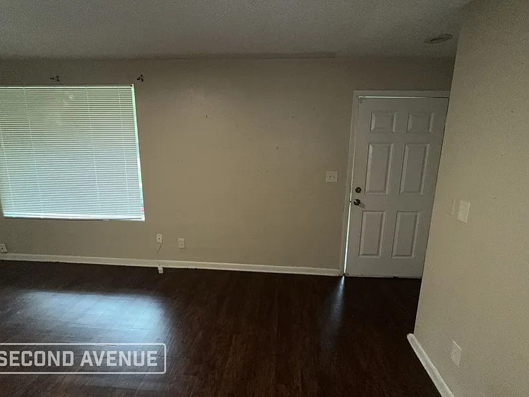 1320 Bretta St — Photo 5