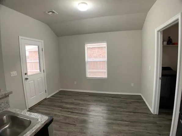934 Karlee Ct, Oklahoma City, OK 73130