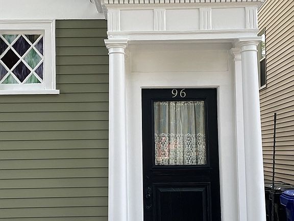 5th image of 293 Cypress St