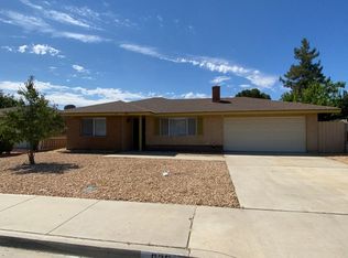 625 Monterey Pl, Hemet, CA 92543