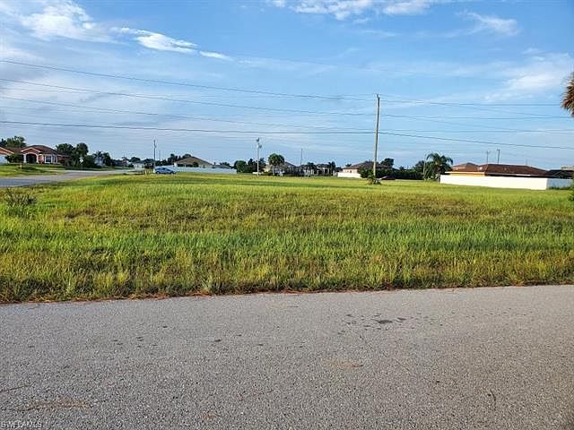 1st image of 342 NE 24th Ter