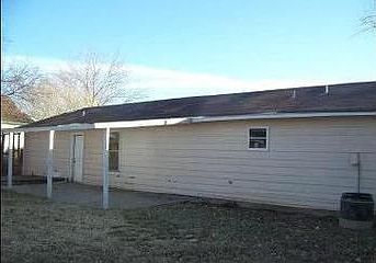 2nd image of 103 W Mary Lou St